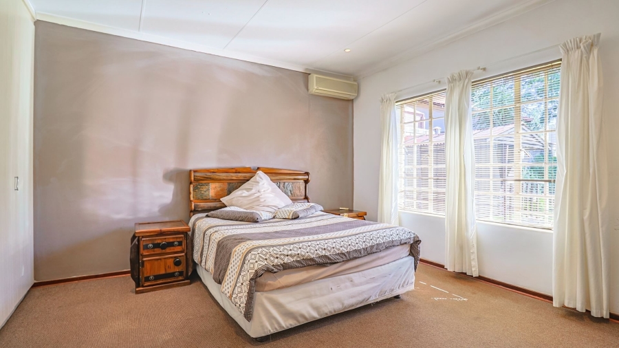 3 Bedroom Property for Sale in Safari Gardens North West
